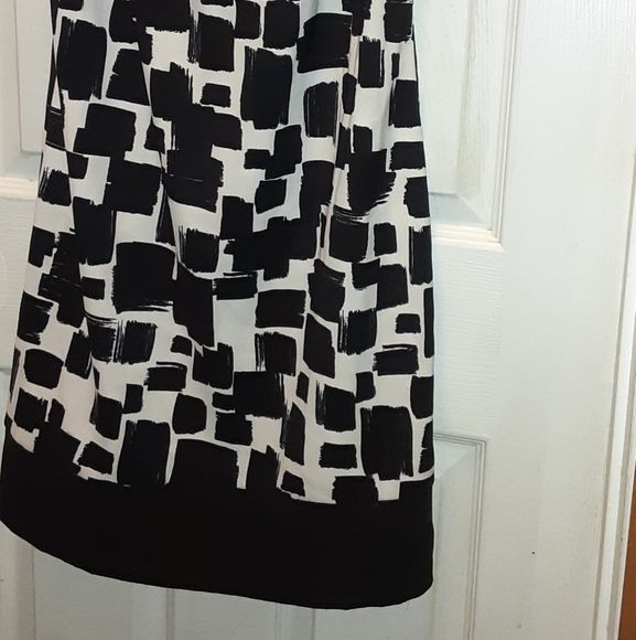 Ladies  dress - Picture 4 of 4